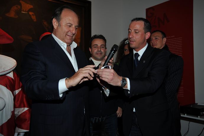 Ingrandisci la foto